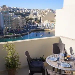 https://stylish-st-julians-penthouse-with-terrace-in-the-city.hotelssaintjulians.com