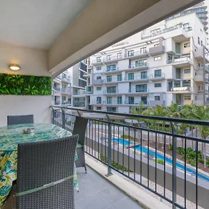 https://designer-luxurious-3br-home-in-pender-gardens-by-360-estates.hotelssaintjulians.com